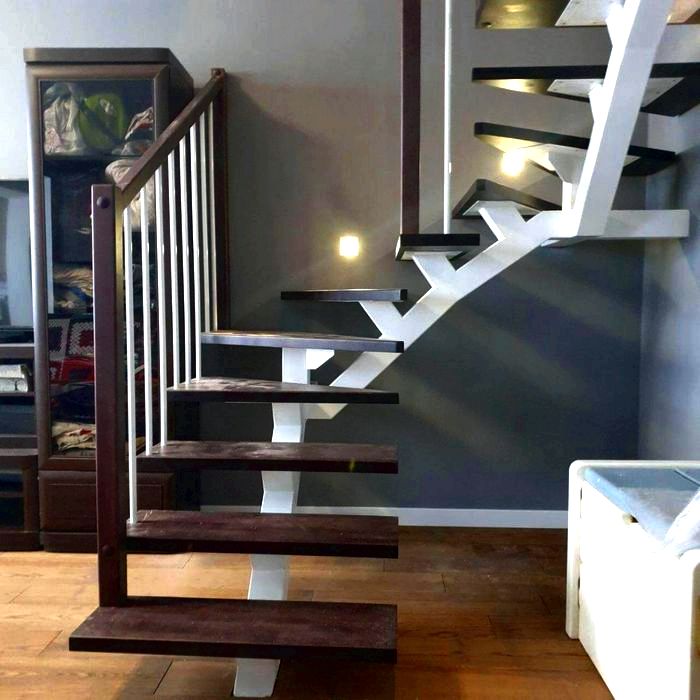 «Галерея лестниц» - металлические лестницы для дома