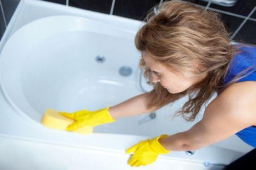 Чем чистить акриловую ванну