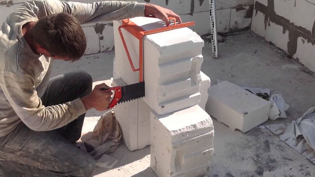 Блоки з ніздрюватого бетону, підібрані відповідно до параметрів стіни