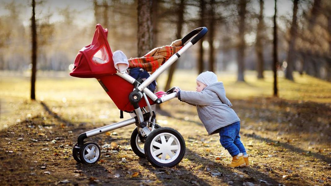 На что обратить внимание при покупке детской коляски