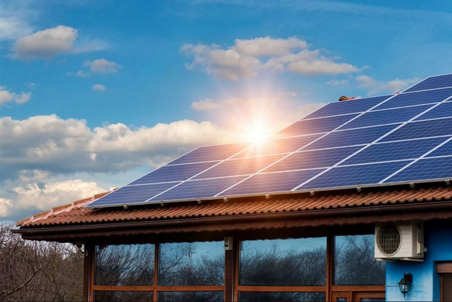 Сонячні панелі Ecosolutions: Чиста та стійка енергія для кращого майбутнього