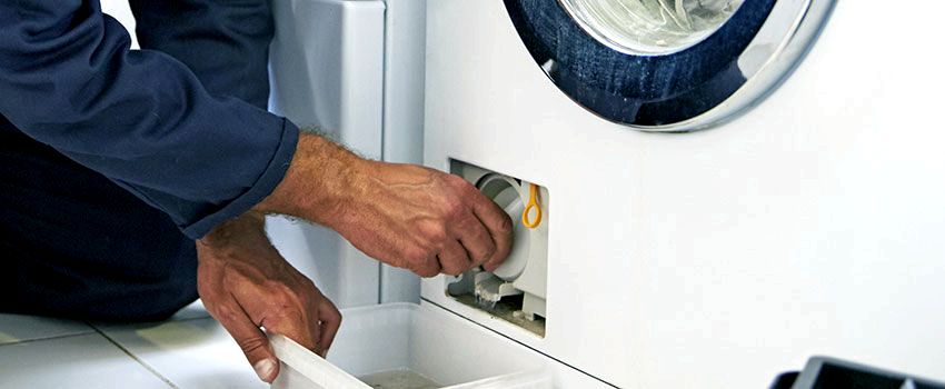 Как защитить стиральную машину от протечек? Причины поломки и способы решения