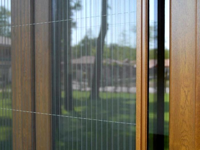 Преимущества установки москитных сеток на окнах: защита от насекомых и пыли