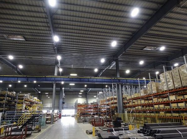 Светодиодные светильники для склада: Эффективное и экономичное освещение помещений
